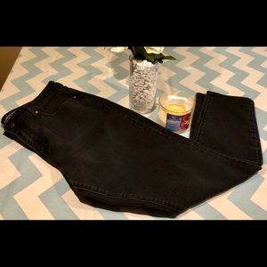 Gap always skinny jeans in the color black